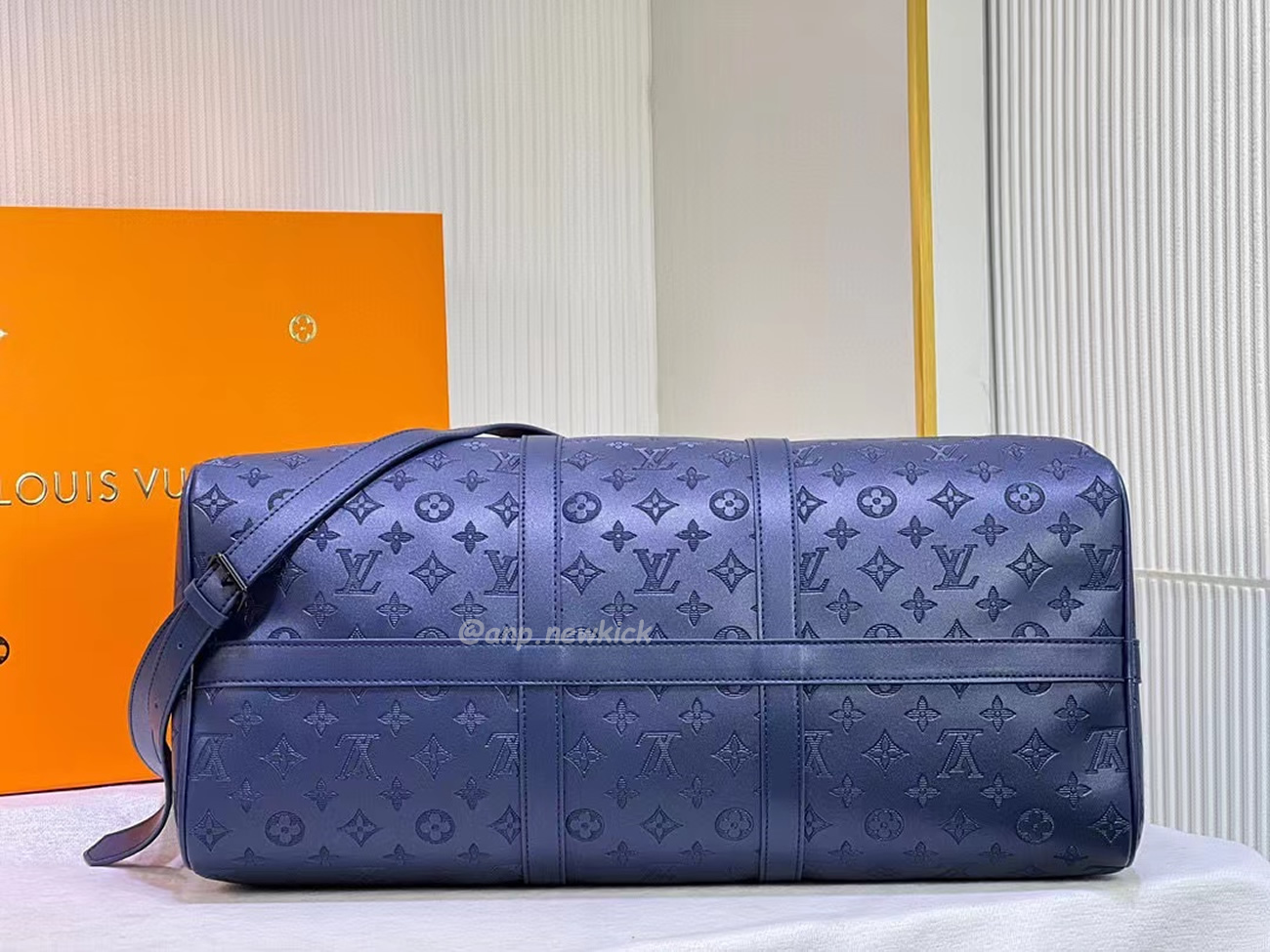 Louis Vuitton Keepall Bandouliere Monogram 50 Navy Duffel Bag (9) - newkick.vip